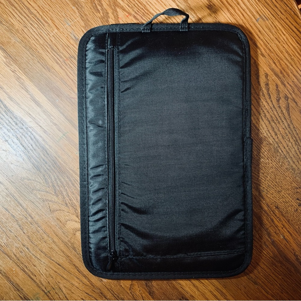 GRID-IT Accessory Organizer - Picture 3 of 5